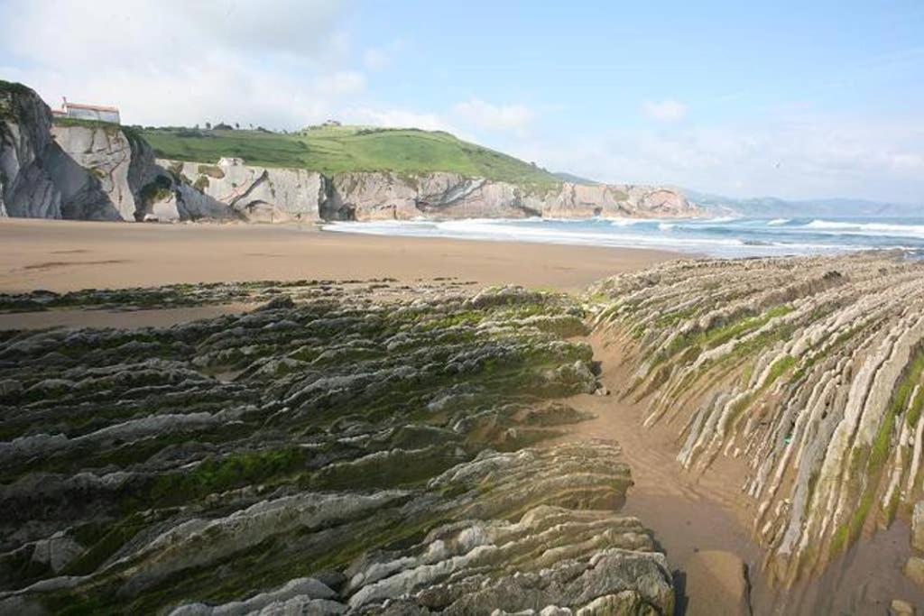 2 Habit, Sala, Terraza, Jardin, Parking Gratis Leilighet Zumaia Eksteriør bilde